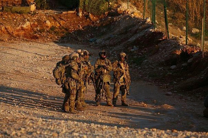 "Avevamo paura di interrompere l'operazione per liberare i sopravvissuti", dettagli sulla morte degli ufficiali russi in Siria 7