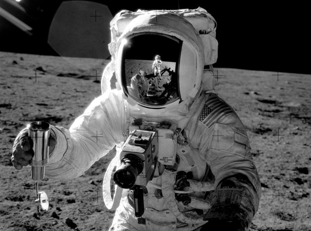Apollo 12, seconda escursione lunare per Conrad e Bean 1