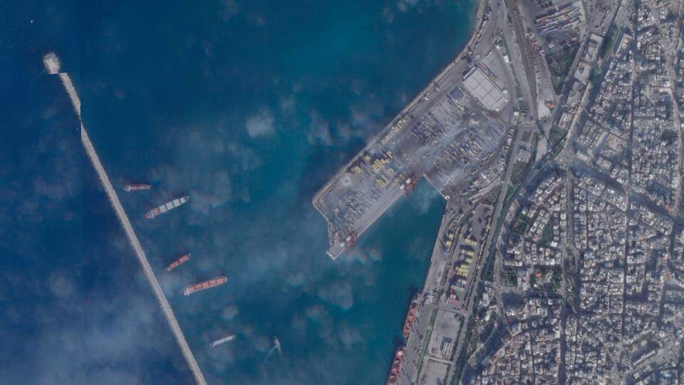 SIRIA - Dopo la deludente risposta scritta USA, la Russia passa a presidiare il porto di Latakia 1