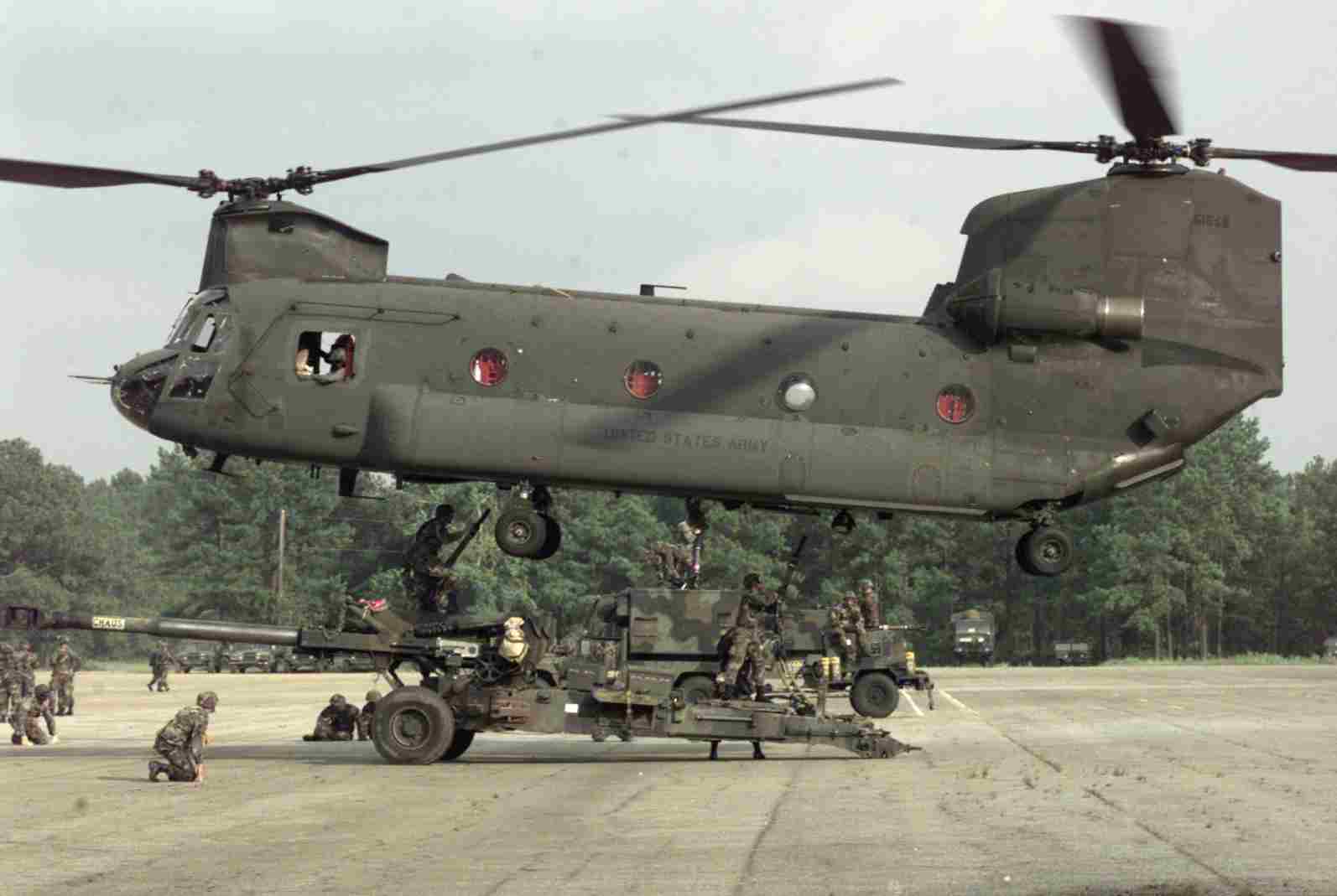 Elicottero Chinook - foto Wikipedia