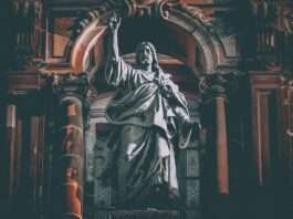 berlin cathedral, sculpture, jesus christ